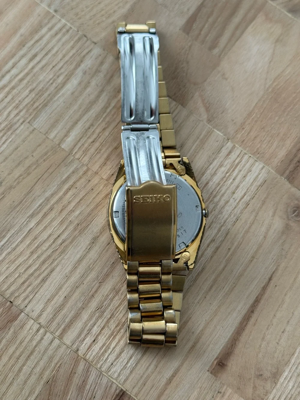 Seiko Presidential Vintage Men’s Watch Gold Case Bracelet Black Dial Date Window